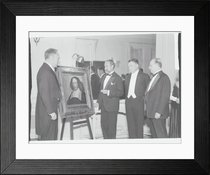 Framed Print : Men Viewing Spinoza's Portrait Framed Print : Men Viewing Spinoza's Portrait