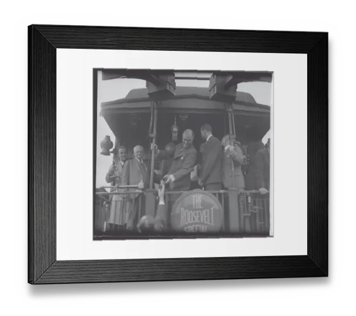 Framed Print : Franklin D. Roosevelt Greeting Admirer Framed Print : Franklin D. Roosevelt Greeting Admirer