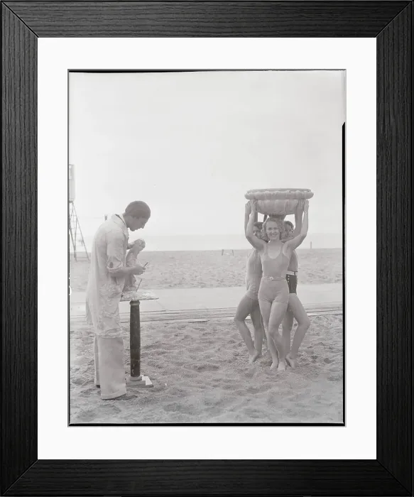 Framed Print : Grant Peters Sculpting Fountain Framed Print : Grant Peters Sculpting Fountain
