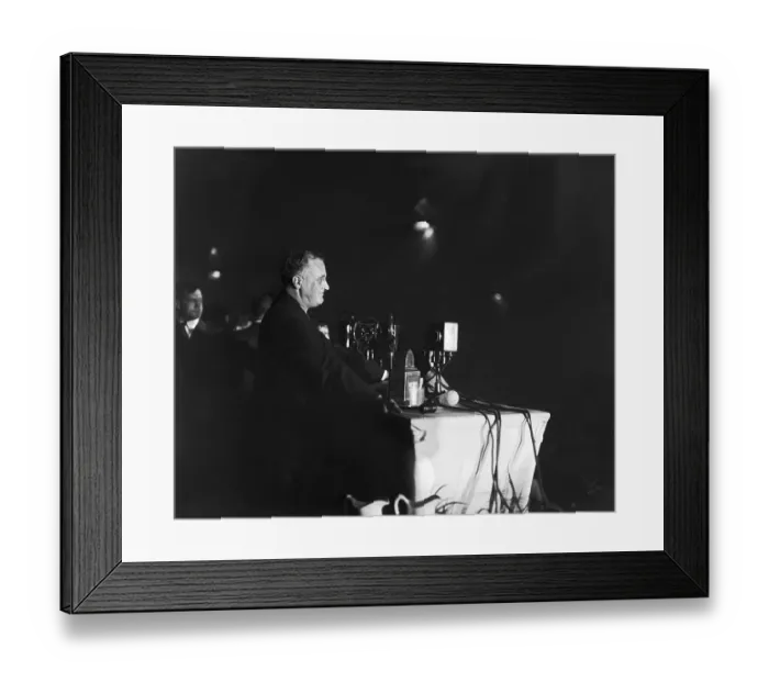 Framed Print : Franklin Roosevelt Speaking at Podium Framed Print : Franklin Roosevelt Speaking at Podium