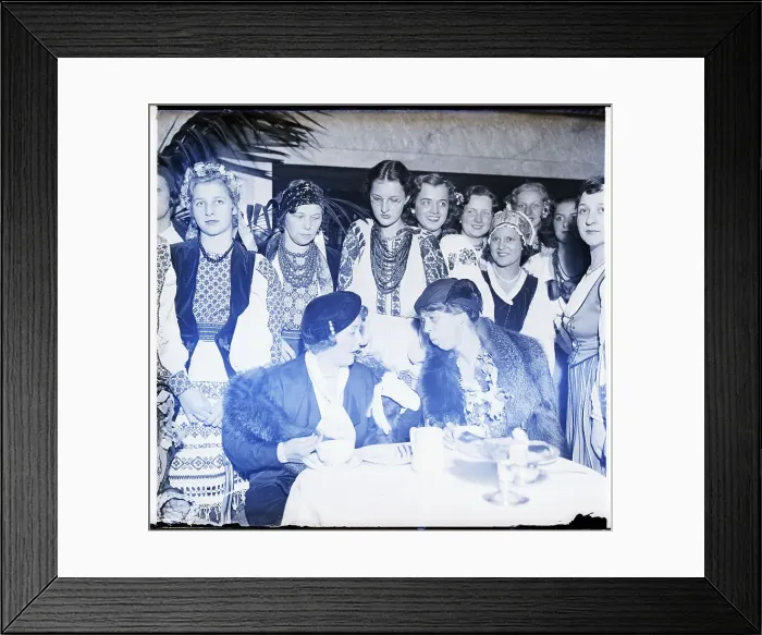 Framed Print : Mrs.William Randolph Hearst and Eleanor Roosevelt at Party Framed Print : Mrs.William Randolph Hearst and Eleanor Roosevelt at Party