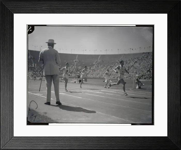 Framed Print : Bill Carr Running in Race Framed Print : Bill Carr Running in Race