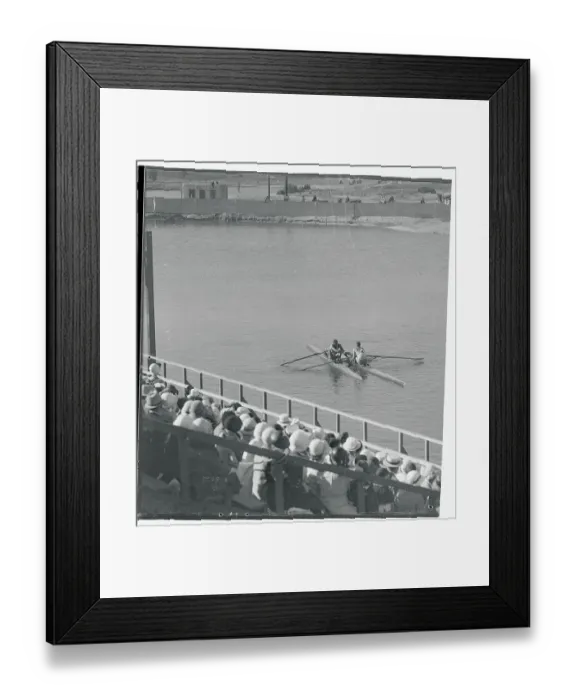 Framed Print : Bob Pearce and Bill Miller Shaking Hands Framed Print : Bob Pearce and Bill Miller Shaking Hands