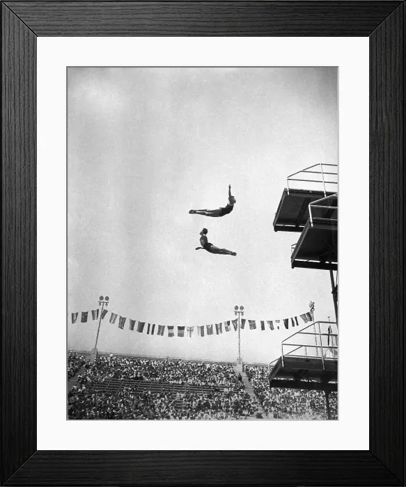 Framed Print : Frank Kurtz and Farid Samaika Diving Framed Print : Frank Kurtz and Farid Samaika Diving