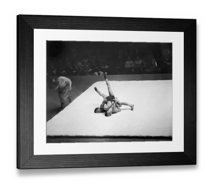 Framed Print : M. Nizzola Wrestles L. Szekfu Framed Print : M. Nizzola Wrestles L. Szekfu