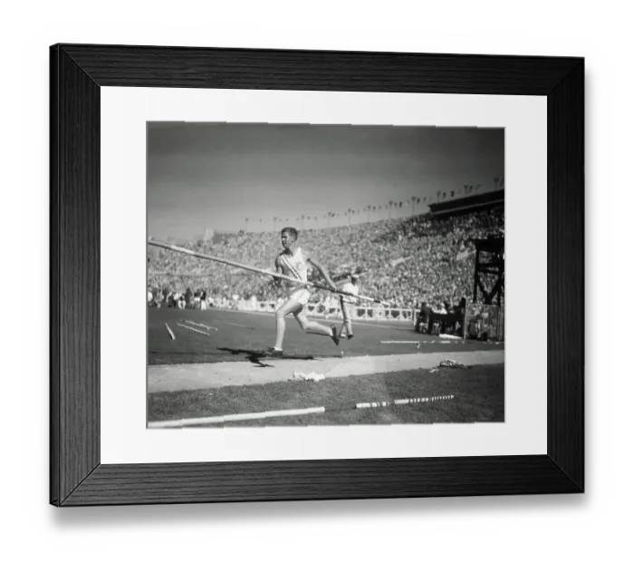 Framed Print : Bill Miller Pole Vaulting at The Olympics Framed Print : Bill Miller Pole Vaulting at The Olympics