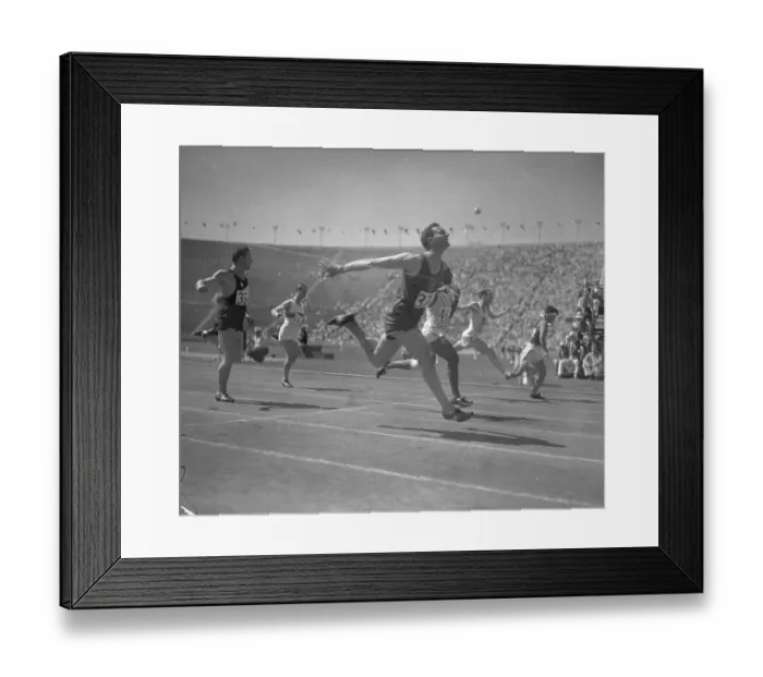 Framed Print : Runners Crossing Finish Line Framed Print : Runners Crossing Finish Line