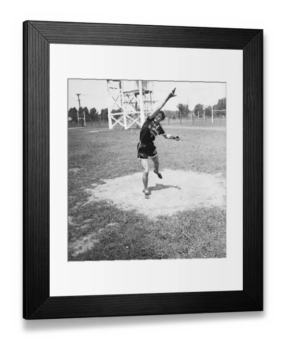 Framed Print : Babe Didrikson Throwing The Discus Framed Print : Babe Didrikson Throwing The Discus
