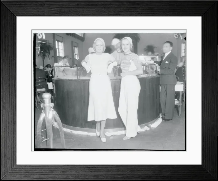 Framed Print : Shirley Gray And Caryl Lincoln At Lunch Framed Print : Shirley Gray And Caryl Lincoln At Lunch