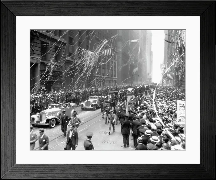 Framed Print : Manhattan Parade for Aviatrix Amelia Earhart Framed Print : Manhattan Parade for Aviatrix Amelia Earhart