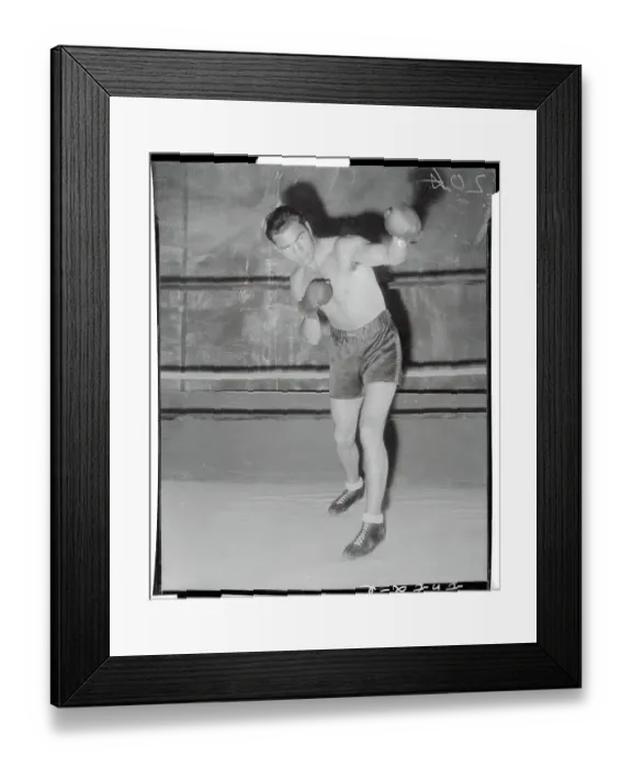 Framed Print : Max Schmeling in Fighting Pose Framed Print : Max Schmeling in Fighting Pose
