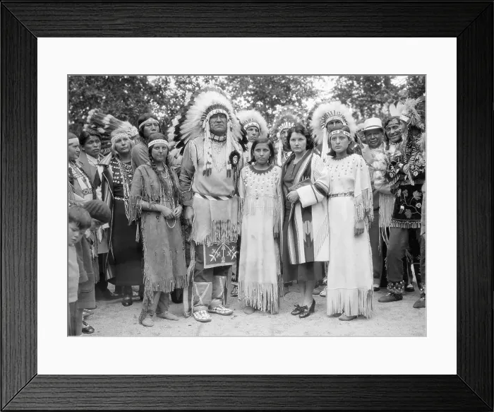 Framed Print : Jim Thorpe With American Indians Framed Print : Jim Thorpe With American Indians