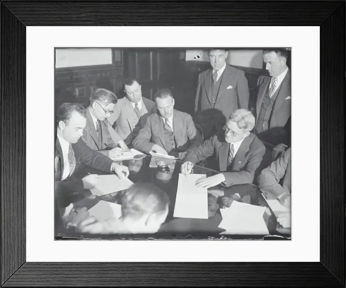 Framed Print : Police H. Norman Schwartzkopf with Reporters Framed Print : Police H. Norman Schwartzkopf with Reporters