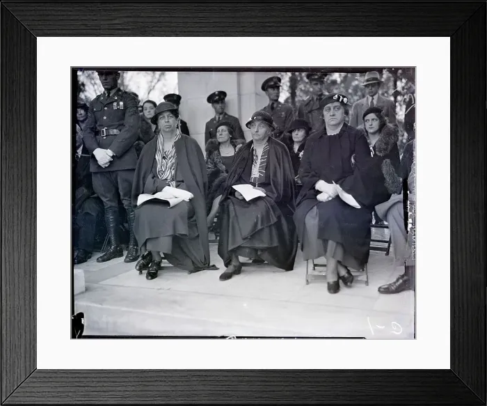 Framed Print : Eleanor Roosevelt at Arlington Cemetery Framed Print : Eleanor Roosevelt at Arlington Cemetery