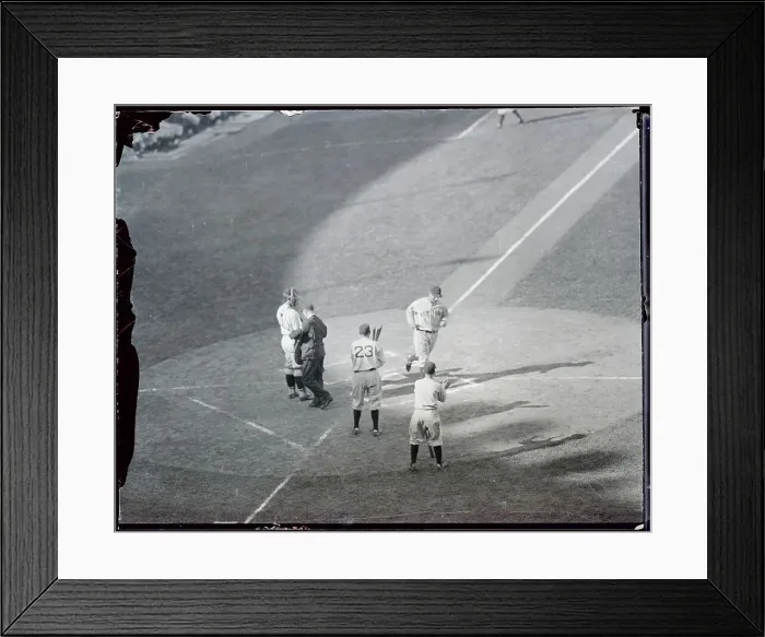 Framed Print : Gehrig Scoring on Homer Framed Print : Gehrig Scoring on Homer