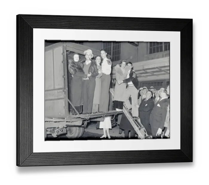 Framed Print : Dance Couples During Dance Marathon Framed Print : Dance Couples During Dance Marathon