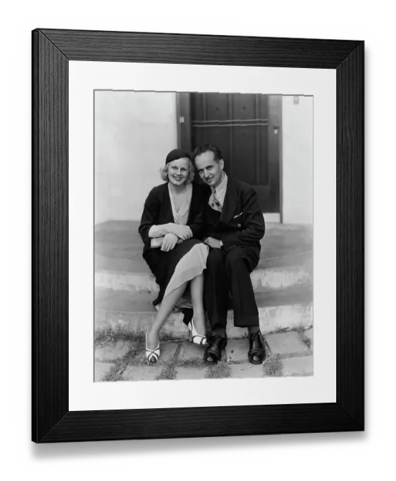 Framed Print : Portrait of Jean Harlow and Paul Bern Framed Print : Portrait of Jean Harlow and Paul Bern