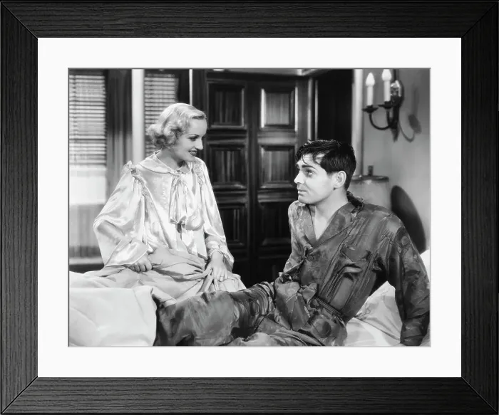 Framed Print : Carole Lombard & Clark Gable in No Man of Her Own Framed Print : Carole Lombard & Clark Gable in No Man of Her Own