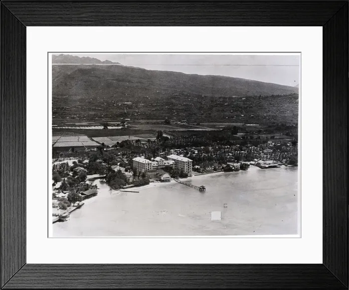 Framed Print : Waikiki Beach Framed Print : Waikiki Beach