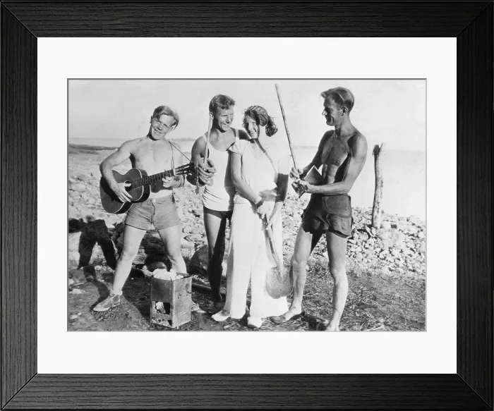 Framed Print : Lindbergh Kidnapping Suspect and Friends at Beach