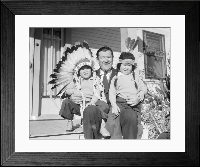 Framed Print : Jim Thorpe with his Sons Framed Print : Jim Thorpe with his Sons