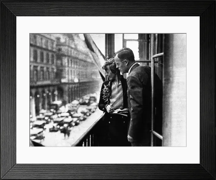 Framed Print : Aviatrix Amelia Earhart and Husband on a Parisian Balcony Framed Print : Aviatrix Amelia Earhart and Husband on a Parisian Balcony