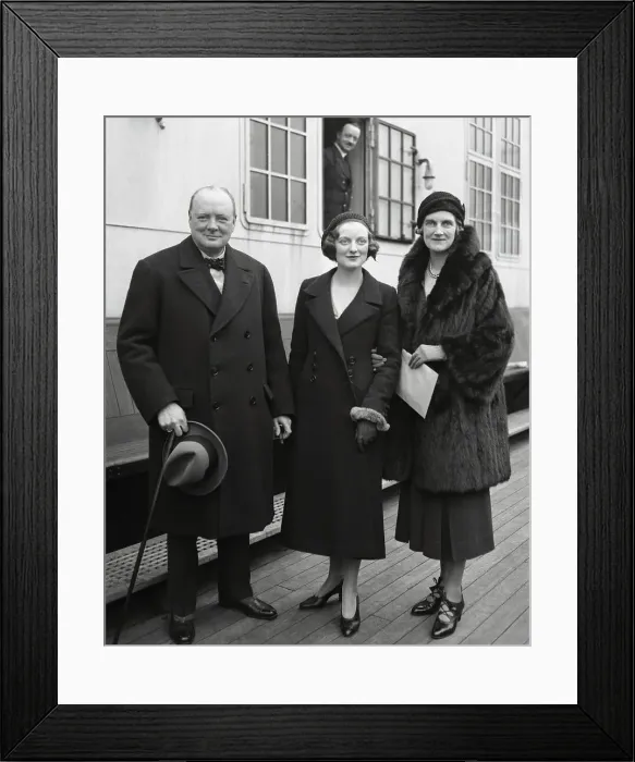 Framed Print : Sir Winston Churchill with His Wife and Daughter Framed Print : Sir Winston Churchill with His Wife and Daughter