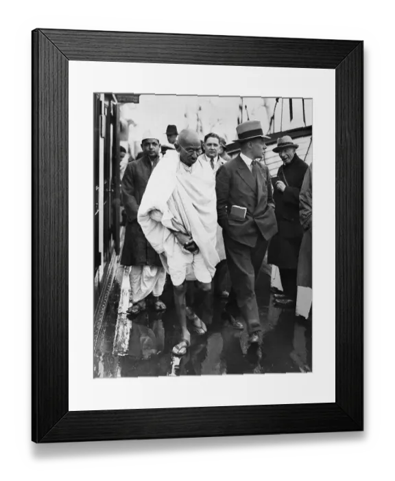 Framed Print : Gandhi Arriving in London Framed Print : Gandhi Arriving in London