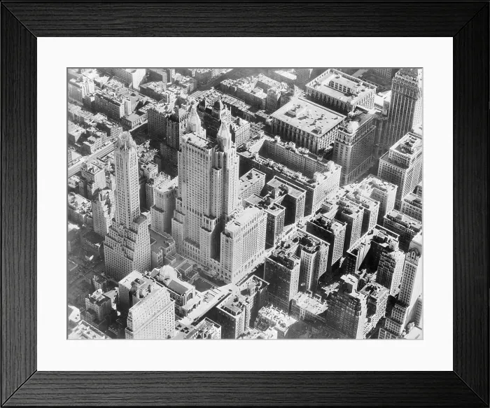 Framed Print : Waldorf Astoria Hotel in New York City Framed Print : Waldorf Astoria Hotel in New York City