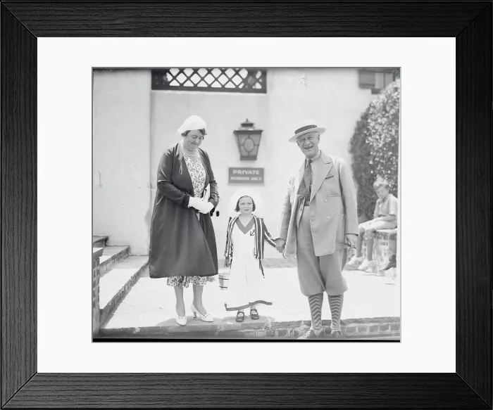 Framed Print : Alfred E. Smith with Family Framed Print : Alfred E. Smith with Family