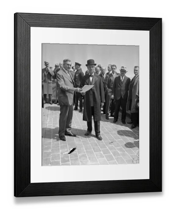Framed Print : Dedication Ceremony for Empire State Building Opening Framed Print : Dedication Ceremony for Empire State Building Opening