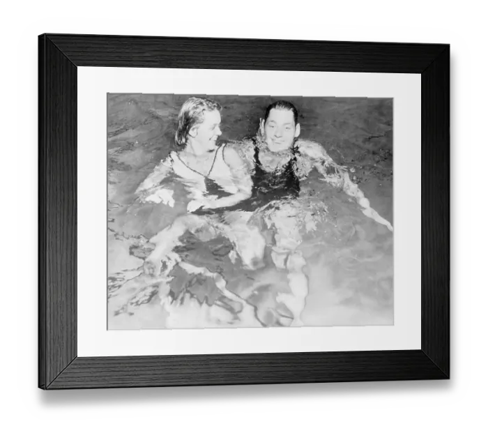 Framed Print : Johnny and Bobbe Weismuller Swimming Framed Print : Johnny and Bobbe Weismuller Swimming
