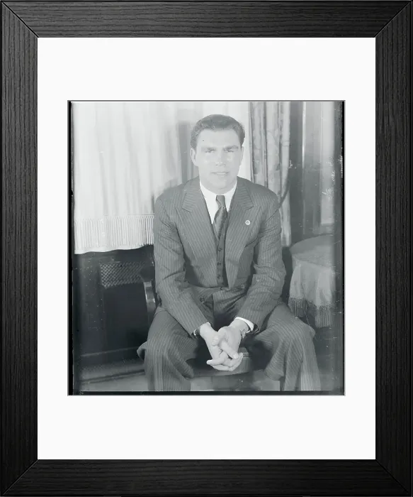 Framed Print : Portrait of Max Schmeling Framed Print : Portrait of Max Schmeling