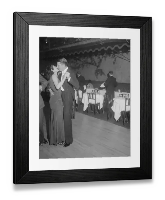 Framed Print : Arthur Swanstrom and Eileen Healy Slow Dancing Framed Print : Arthur Swanstrom and Eileen Healy Slow Dancing