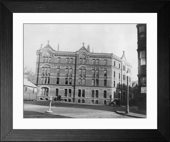 Framed Print : Exterior of Harvard University Dormitories Known as Beck Hall Framed Print : Exterior of Harvard University Dormitories Known as Beck Hall