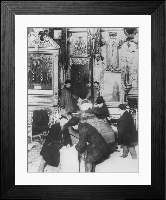 Framed Print : Workers Sorting and Grading Spring Seeds Framed Print : Workers Sorting and Grading Spring Seeds