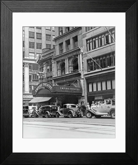 Framed Print : Empire Theatre, Broadway, New York City Framed Print : Empire Theatre, Broadway, New York City