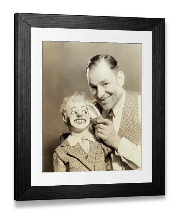 Framed Print : Lon Chaney with Dummy in The Unholy Three Framed Print : Lon Chaney with Dummy in The Unholy Three