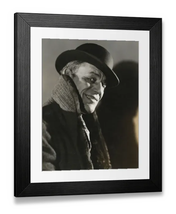 Framed Print : Actor Lon Chaney Smiling in The Unholy Three Framed Print : Actor Lon Chaney Smiling in The Unholy Three