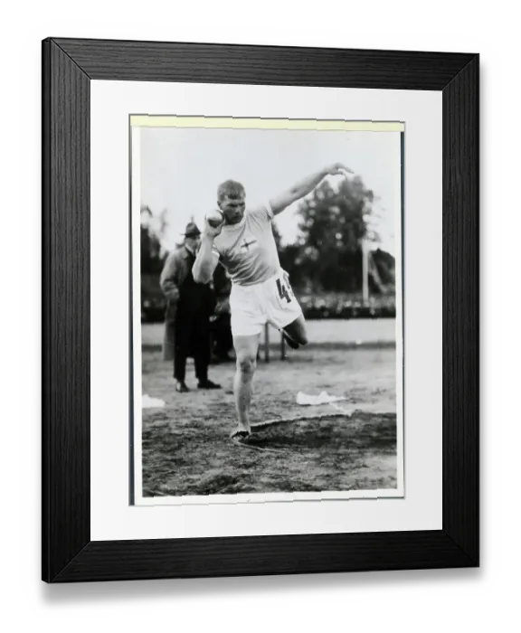 Framed Print : Portrait of Ville Porhola in Shot Putting Stance Framed Print : Portrait of Ville Porhola in Shot Putting Stance