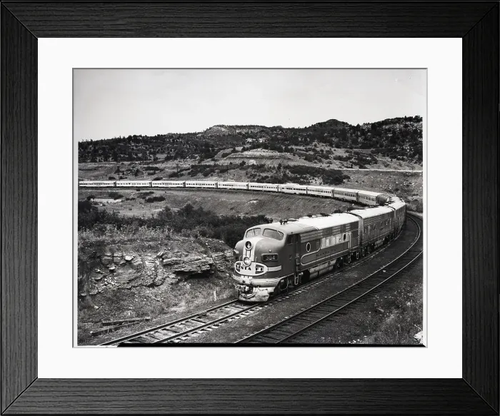 Framed Print : Santa Fe Diesel Train Framed Print : Santa Fe Diesel Train