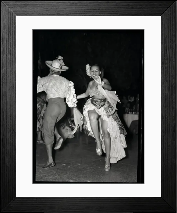 Framed Print : Floor Show Dancers at the Tropicana