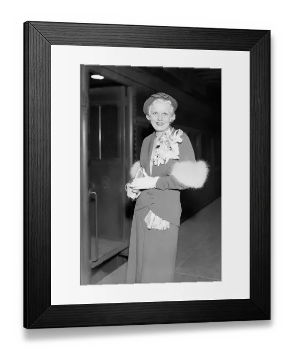 Framed Print : Jean Harlow Framed Print : Jean Harlow
