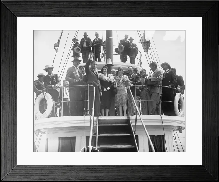 Framed Print : Bobby Jones Receiving Cheers Framed Print : Bobby Jones Receiving Cheers
