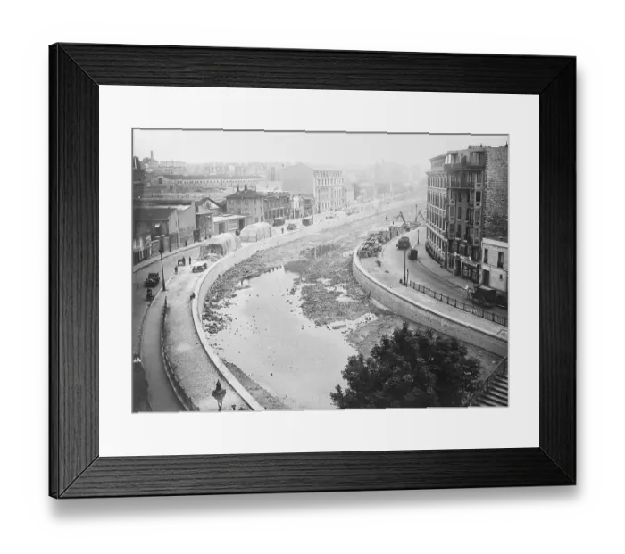 Framed Print : Aerial View of a Well Known Suicide Site Framed Print : Aerial View of a Well Known Suicide Site
