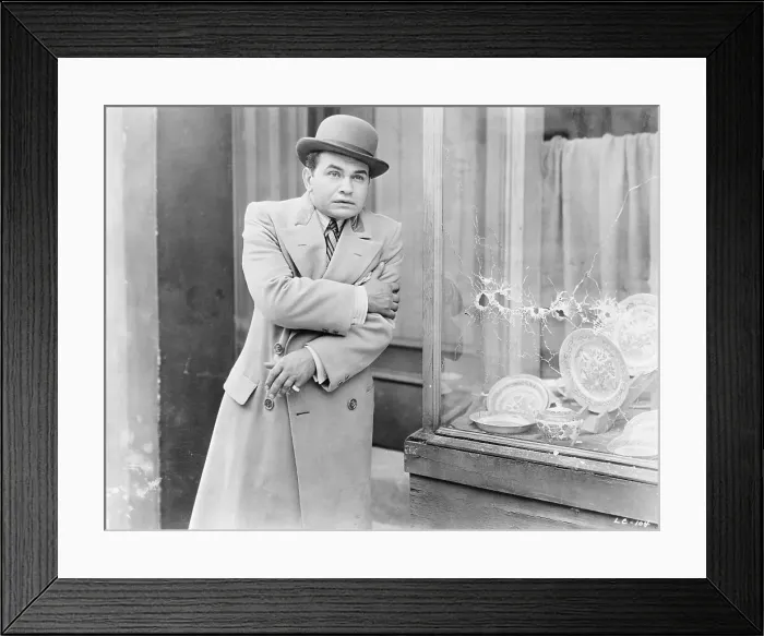 Framed Print : Edward G. Robinson in Little Caesar Framed Print : Edward G. Robinson in Little Caesar