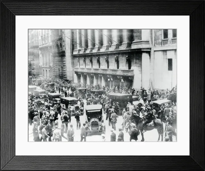 Framed Print : Panic During Stock Market Crash Framed Print : Panic During Stock Market Crash