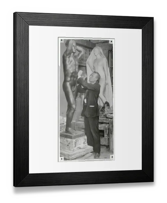 Framed Print : Sculptor Arthur Lee Framed Print : Sculptor Arthur Lee