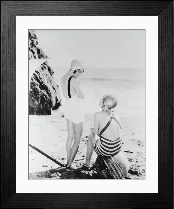 Framed Print : Dorothy Sebastian Chatting with Anita Page Framed Print : Dorothy Sebastian Chatting with Anita Page