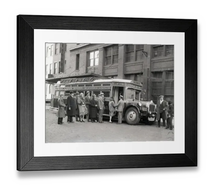 Framed Print : Motor Bus That Will Make Ny-Chicago Trip Framed Print : Motor Bus That Will Make Ny-Chicago Trip